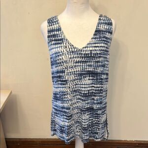 Gaiam Blue White Sleeveless Workout tee Size L EUC